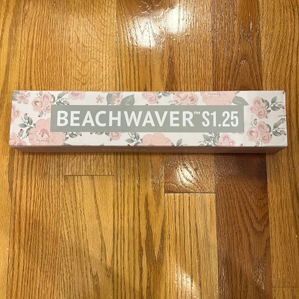 BRAND NEW Beachwaver S1.25